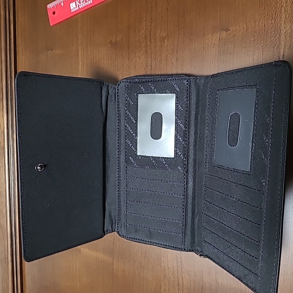 Wallet - Picture 3 of 4